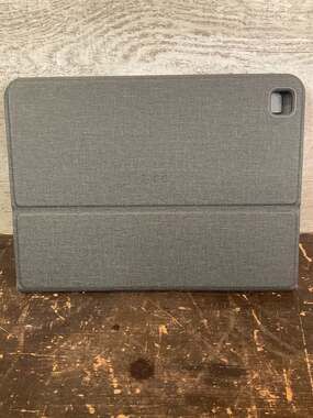 ZAGG Messenger Folio 2 Keyboard Case for iPad 10.2" (7th/8th/9th Gen) - Gray